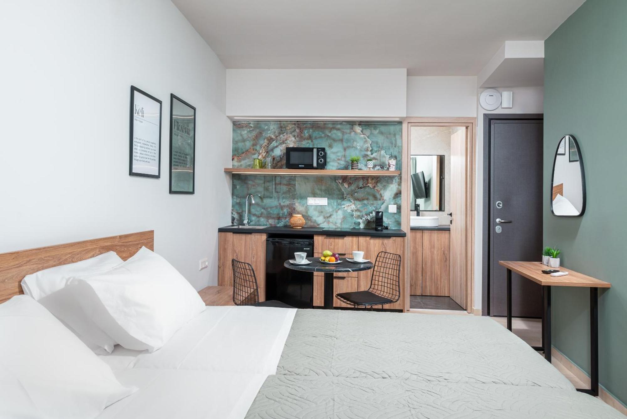 Makas Suites ヘルソニソス エクステリア 写真
