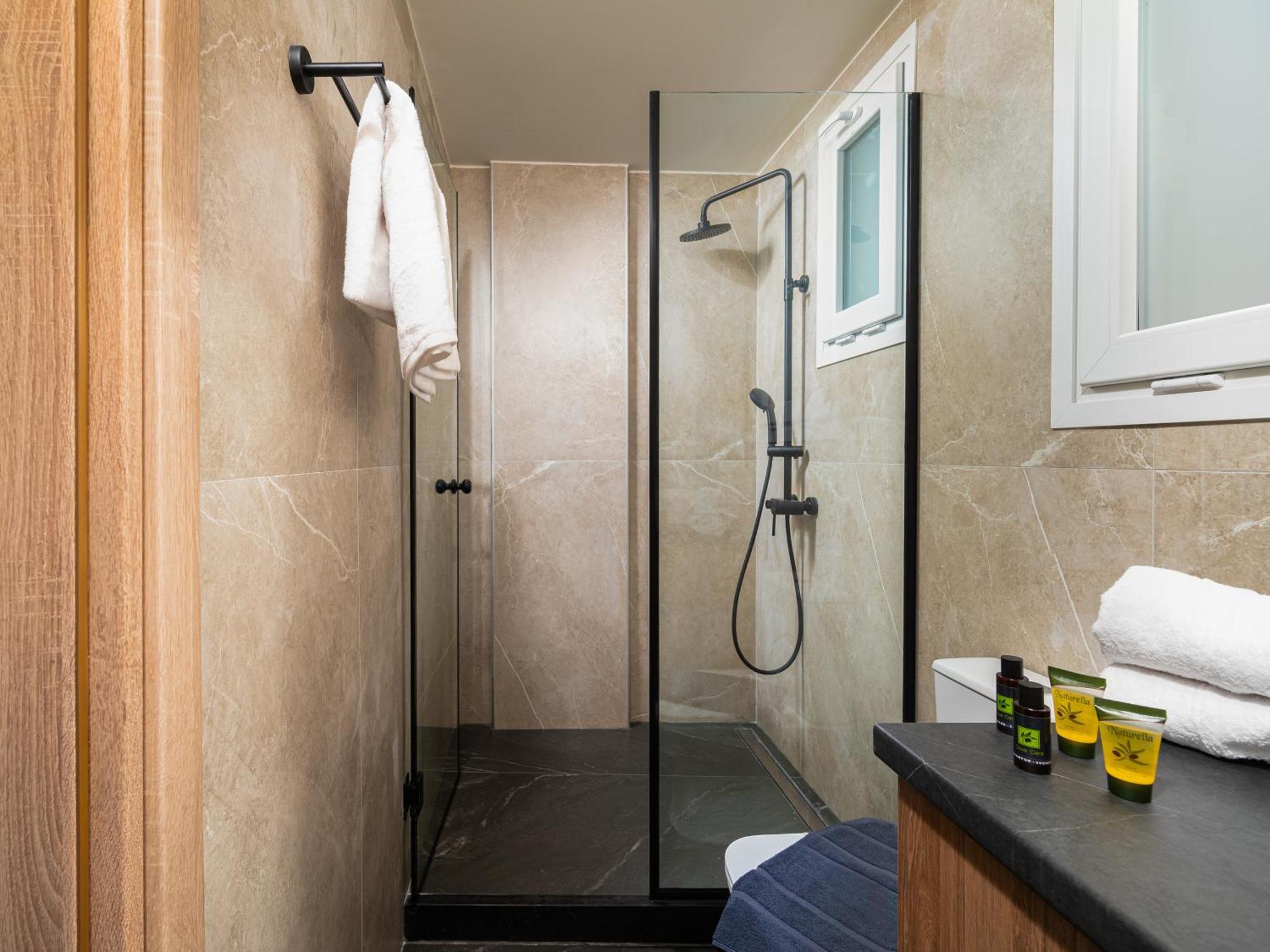 Makas Suites ヘルソニソス エクステリア 写真