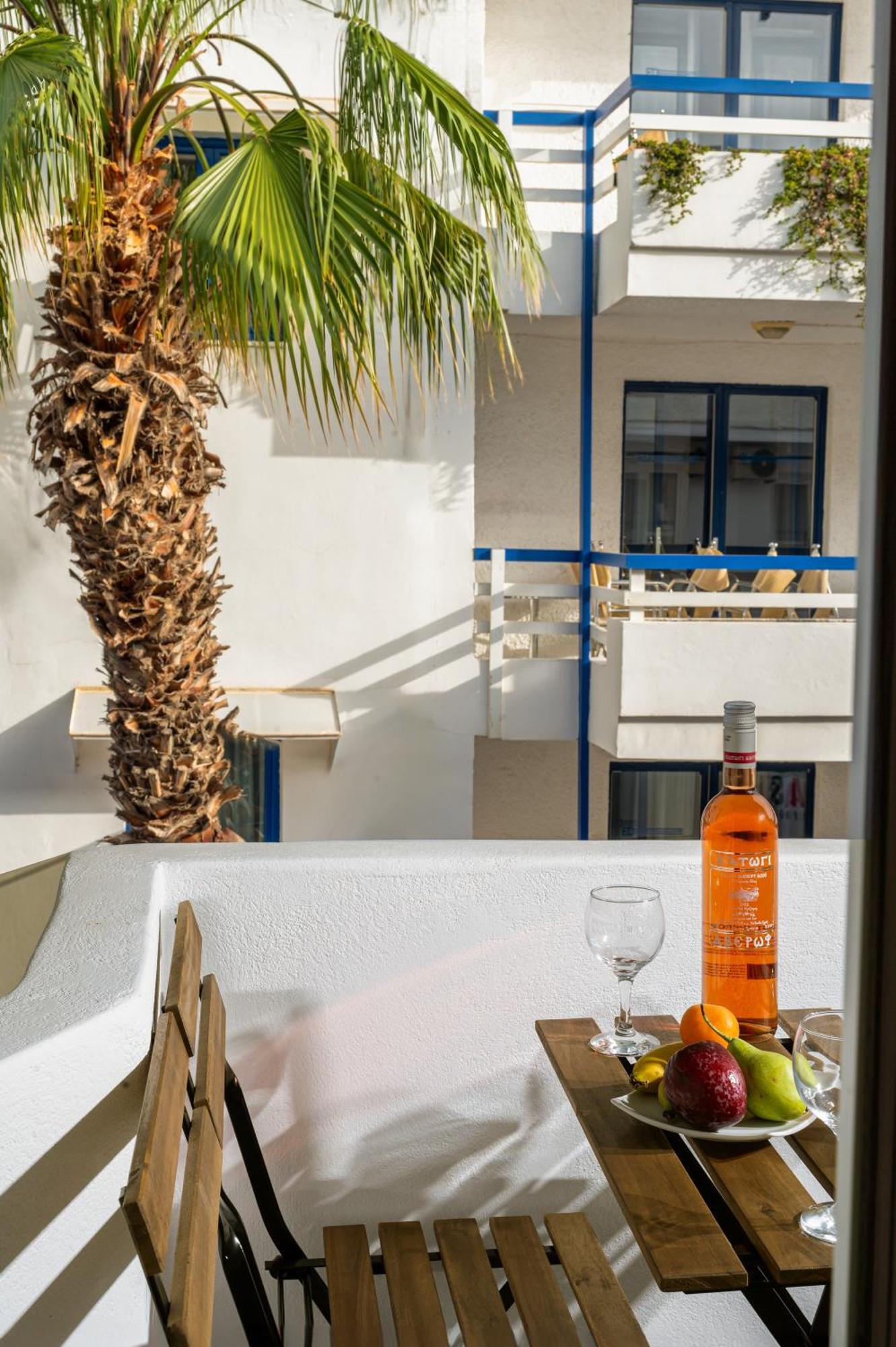 Makas Suites ヘルソニソス エクステリア 写真